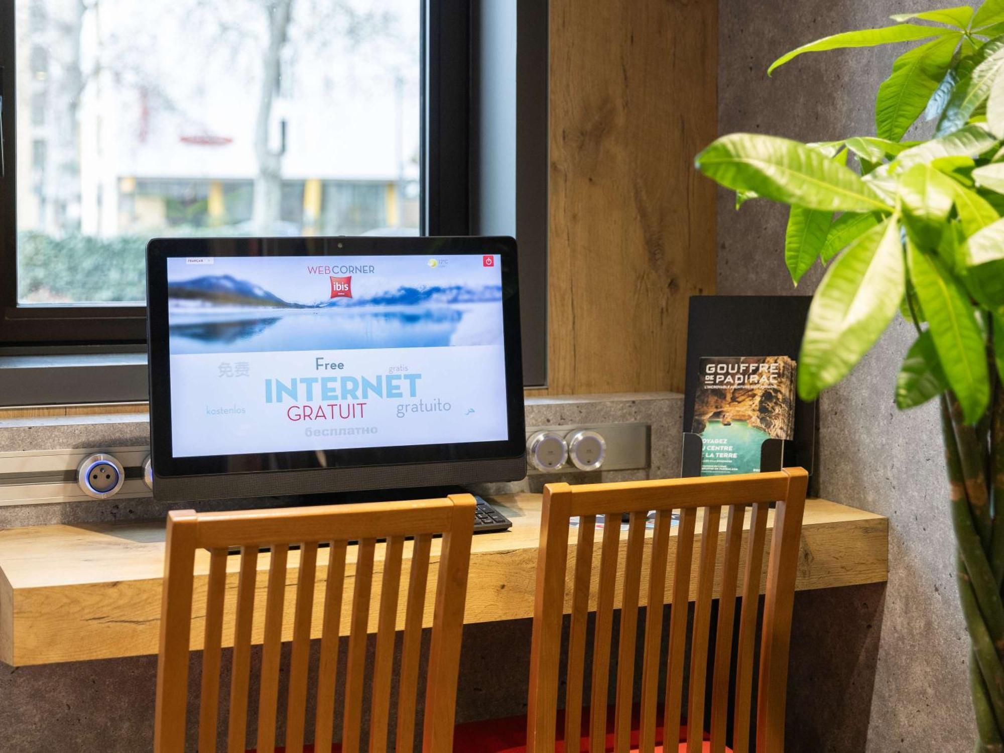 Hotel Ibis Pont Jumeaux
